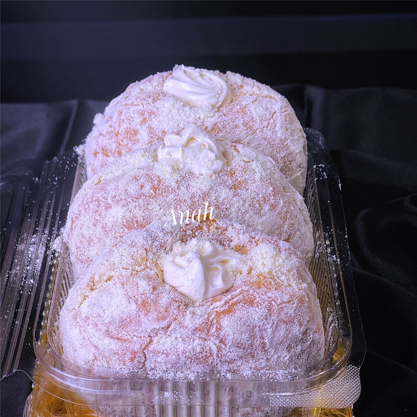 Milky Doughnuts, design 3 by Anah Cakes