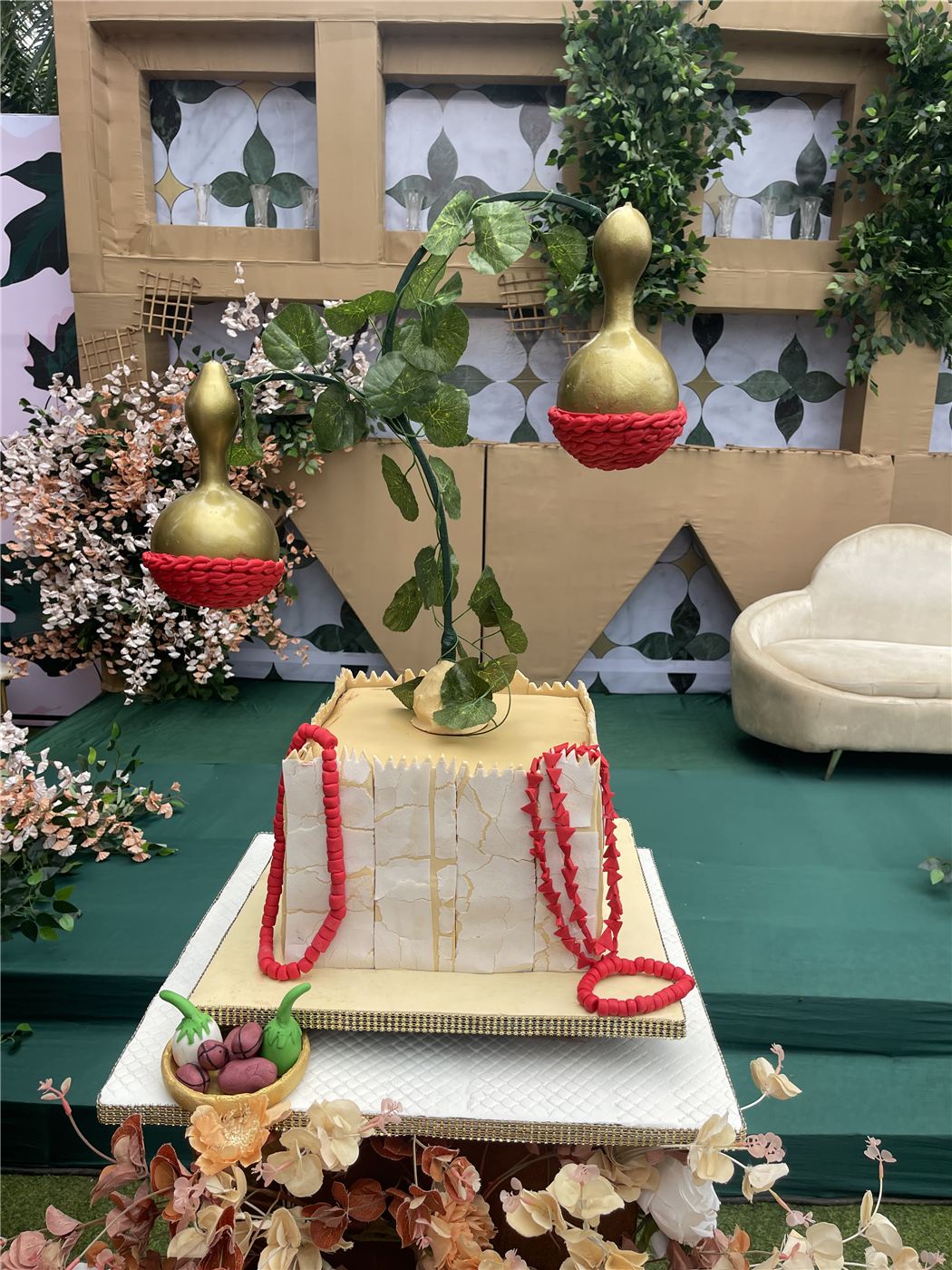 Traditional Wedding Cakes, design 3 by Anah Cakes
