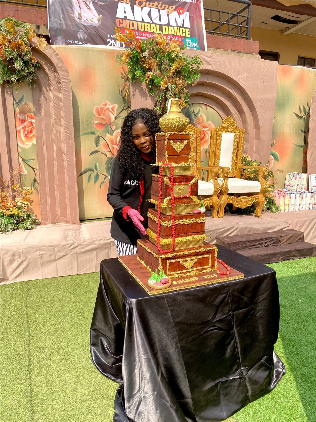 Traditional Wedding Cakes, design 4 by Anah Cakes