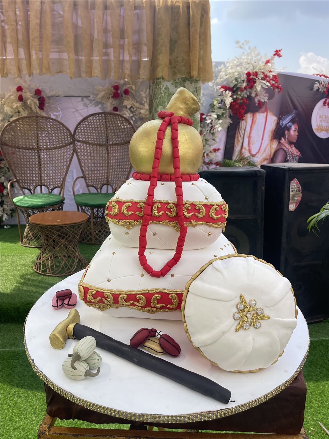 Traditional Wedding Cakes, design 7 by Anah Cakes