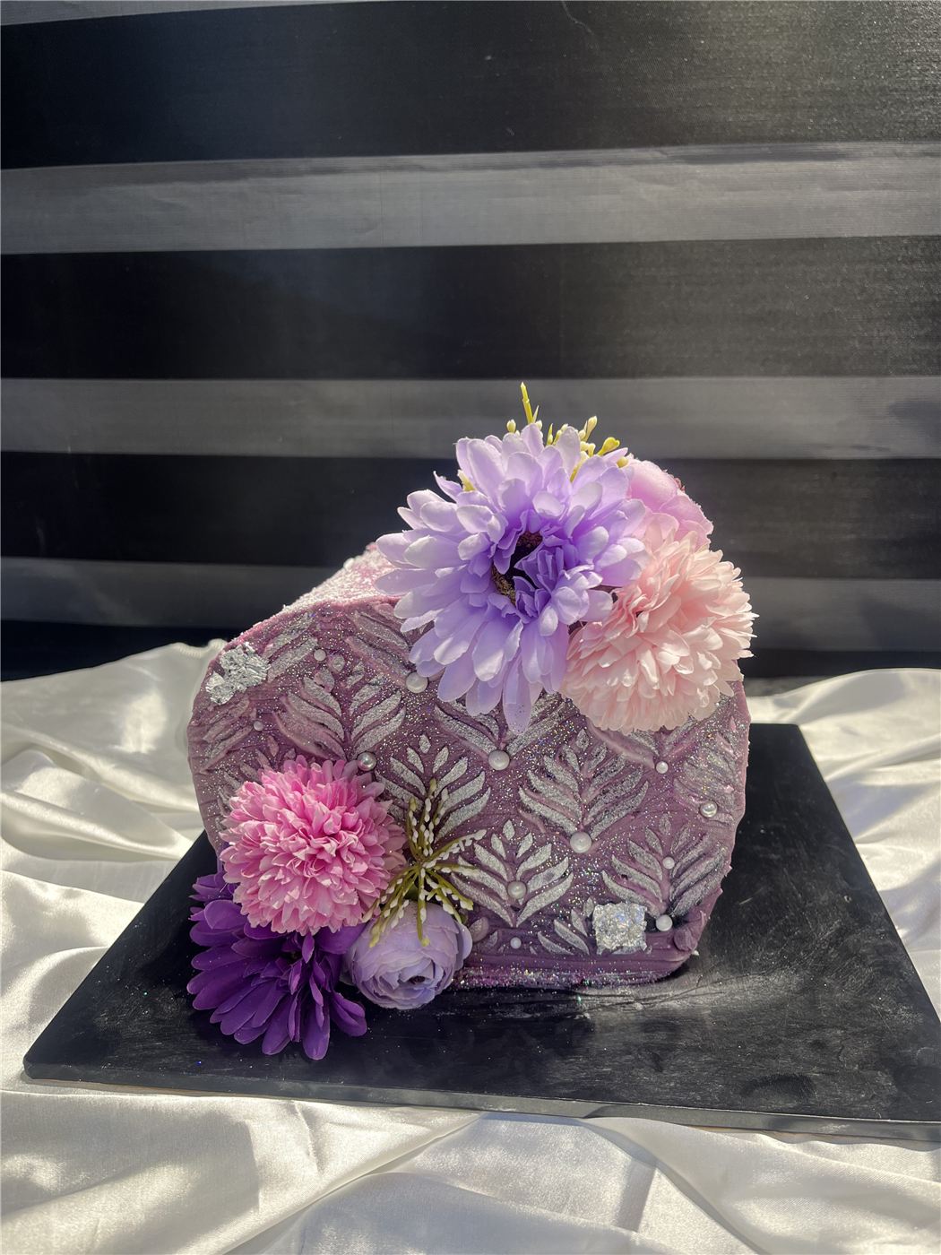 Custom Cakes, design 10 by Anah Cakes