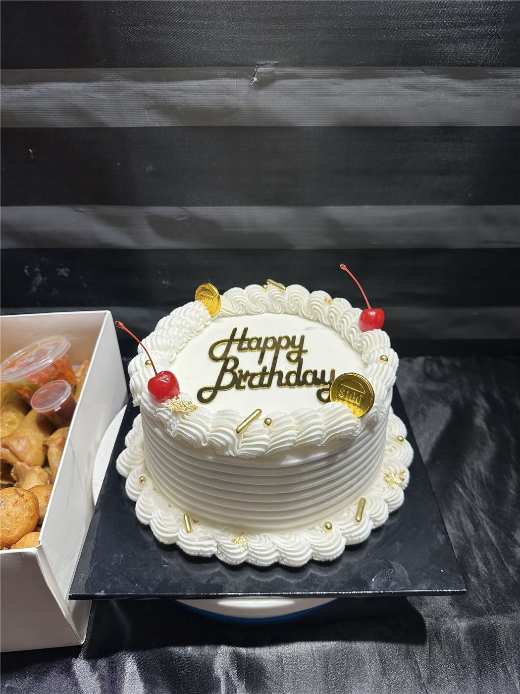 8 inch, 1 Layer, design 1 by Anah Cakes