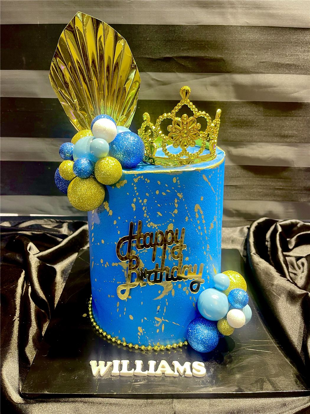 Custom Cakes, design 1 by Anah Cakes