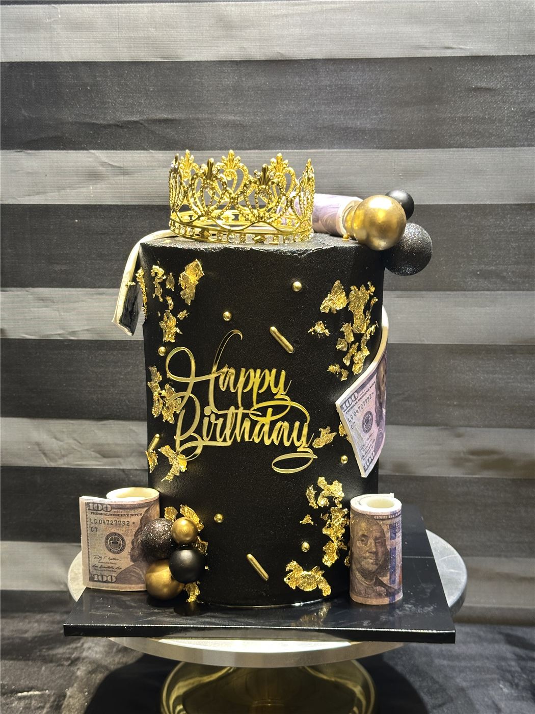Custom Cakes, design 7 by Anah Cakes